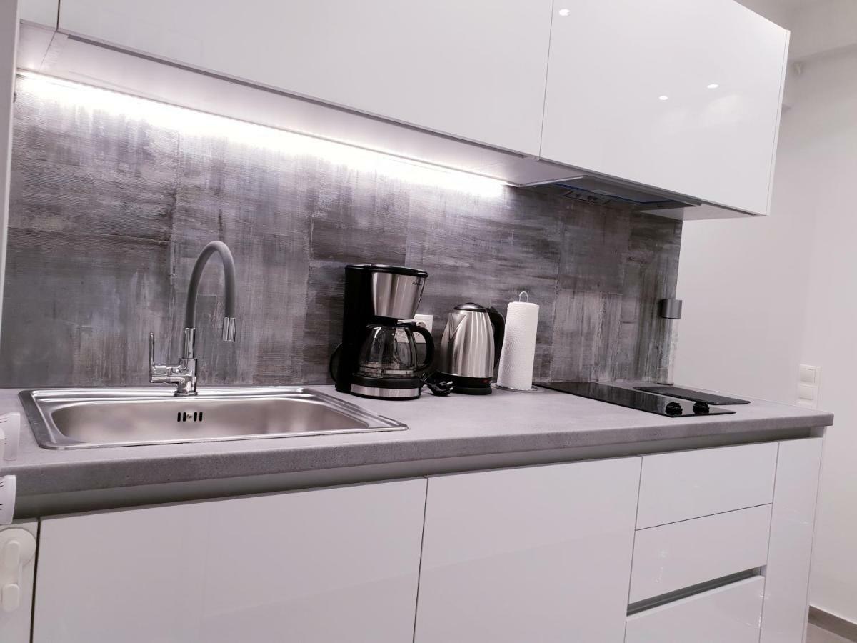 Beautiful Brand New Apartment Seaside Atenas Exterior foto